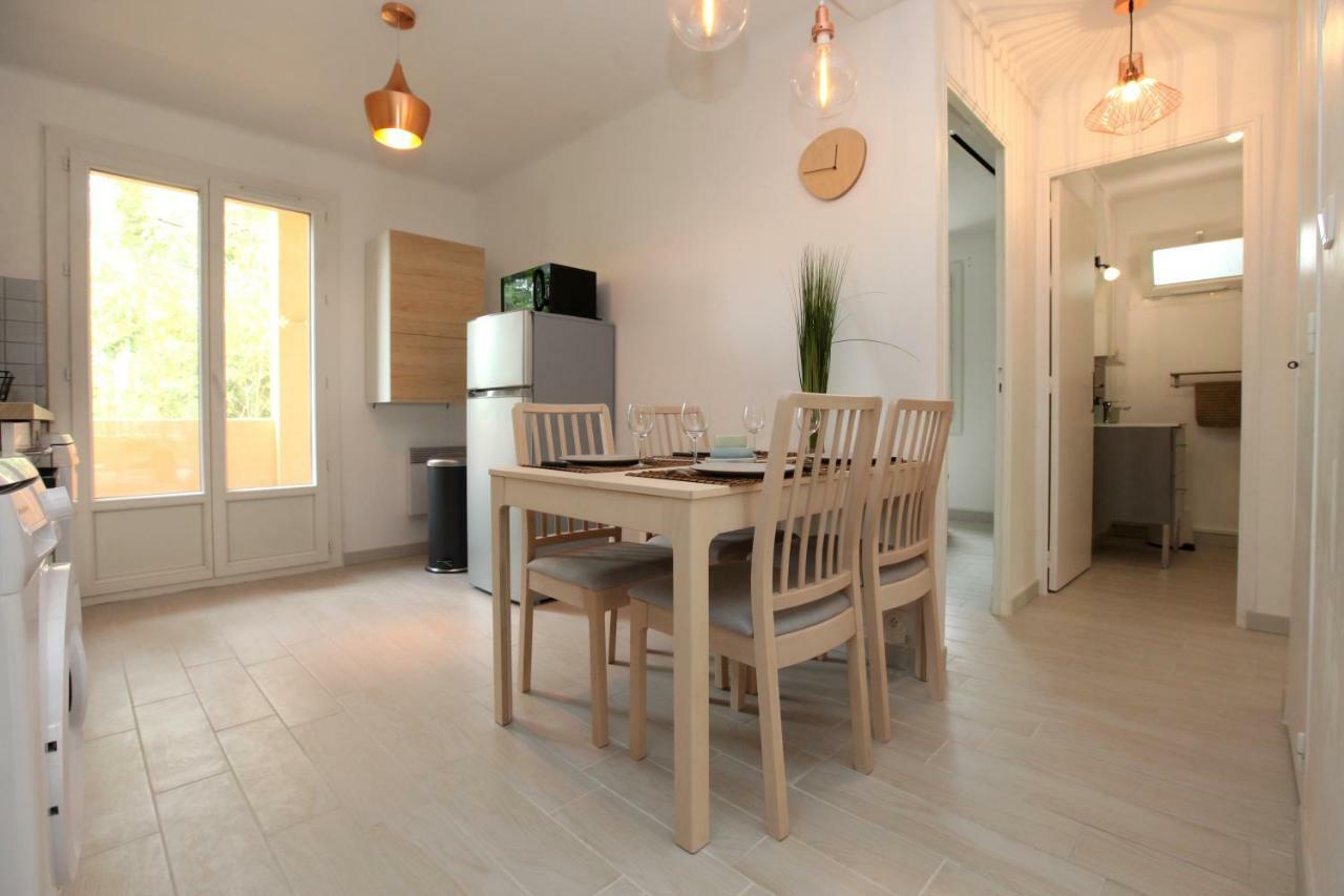 Residence La Source Toulon Bagian luar foto